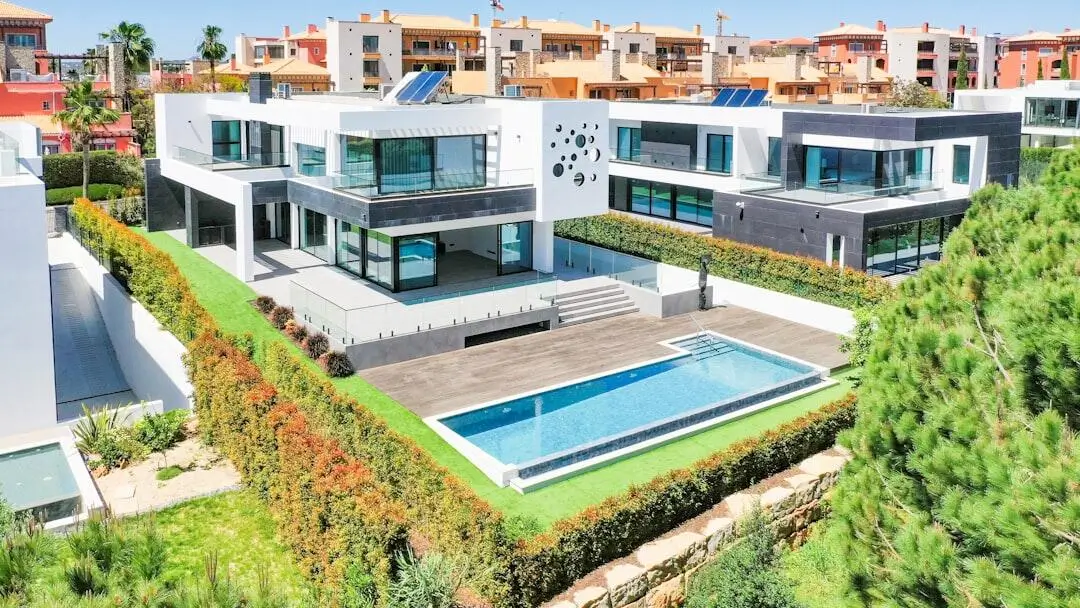 How to Be a Hands-Free Landlord in Lexington, KY